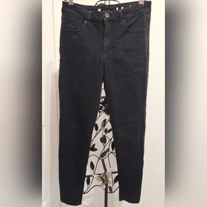 Black stretch skinny jeans‎